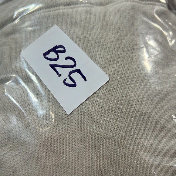 VS PINK cropped hoodie XL NWT - Picture 8 of 8